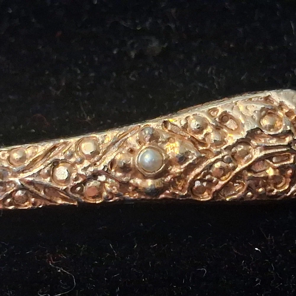 Elegant Goldtone Brooch With Faux Pearl Accents